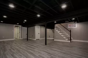 12421 S Honore St, Calumet Park, IL 60827 - Photo 16