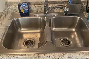 23 W 143 St, Dixmoor, IL 60426 - Photo 6