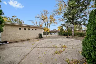 356 W Millers Rd, Des Plaines, IL 60016 - Photo 22