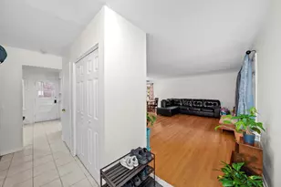 356 W Millers Rd, Des Plaines, IL 60016 - Photo 8