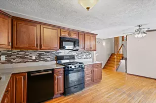 411 Weathering Dr, Mahomet, IL 61853 - Photo 14