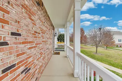 2200 Neubauer Circle, Lindenhurst, IL 60046 - Photo 4