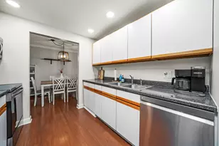 75 6th Ave, La Grange, IL 60525 - Photo 8