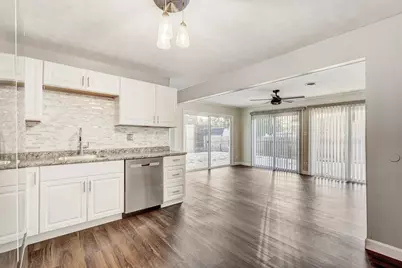 8 Timber Trail, Streamwood, IL 60107 - Photo 14