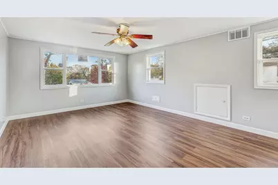 8 Timber Trail, Streamwood, IL 60107 - Photo 22