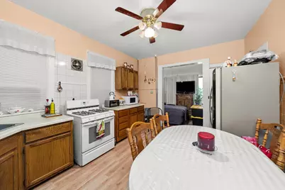 2662 N Ashland Avenue, Chicago, IL 60614 - Photo 4