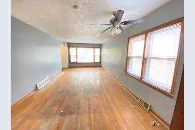 14210 S Wabash Avenue, Riverdale, IL 60827 - Photo 4