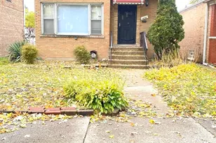 14210 S Wabash Ave, Riverdale, IL 60827 - Photo 2
