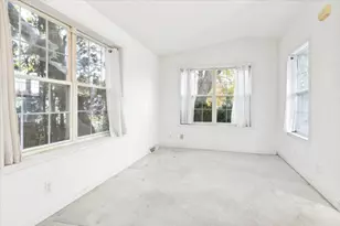 124B Cardinal Ln, Sandwich, IL 60548 - Photo 4