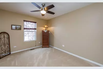 382 S Litchfield Drive, Round Lake, IL 60073 - Photo 16