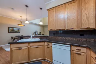 382 S Litchfield Dr, Round Lake, IL 60073 - Photo 4