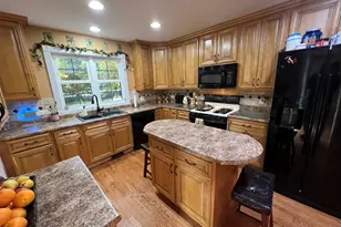 1338 Fair Oaks Ave, Crystal Lake, IL 60014 - Photo 4