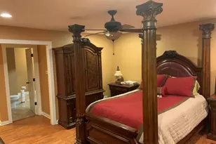 1338 Fair Oaks Ave, Crystal Lake, IL 60014 - Photo 10