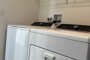 146 Henderson St, Oswego, IL 60543 - Photo 12