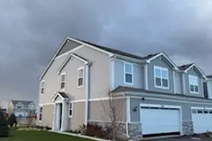 146 Henderson St, Oswego, IL 60543 - Photo 2