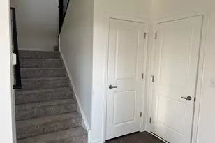 146 Henderson St, Oswego, IL 60543 - Photo 14