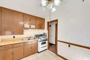 640 S McKinley Ave, Kankakee, IL 60901 - Photo 8