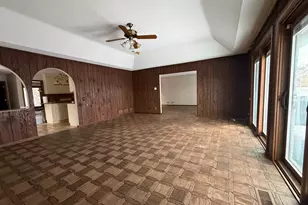 9630 Reding Cir, Des Plaines, IL 60016 - Photo 10