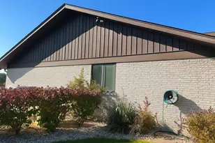 9630 Reding Cir, Des Plaines, IL 60016 - Photo 2