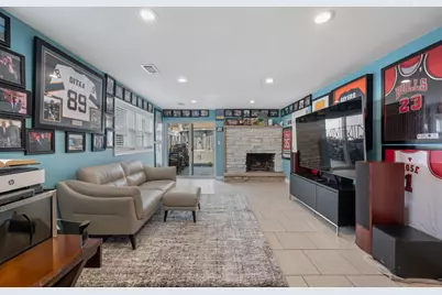 8426 W Betty Terrace, Niles, IL 60714 - Photo 10