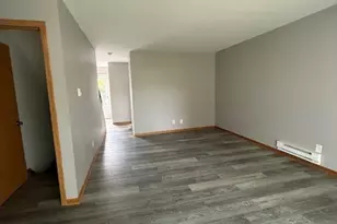 1351 Monomoy St, Aurora, IL 60506 - Photo 8