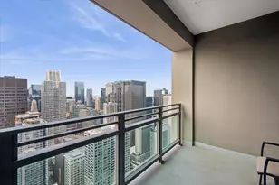 130 N Garland Ct, Chicago, IL 60602 - Photo 20