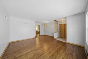 11153 Shakespeare St, Westchester, IL 60154 - Photo 6