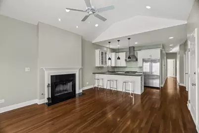 1033 W Taylor Street #3E, Chicago, IL 60607 - Photo 4