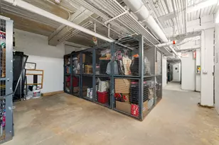 2911 N Western Ave, Chicago, IL 60618 - Photo 20