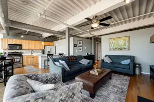 2911 N Western Ave, Chicago, IL 60618 - Photo 6