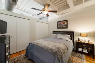 2911 N Western Ave, Chicago, IL 60618 - Photo 12