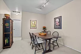131 Autumn Ct, Buffalo Grove, IL 60089 - Photo 8