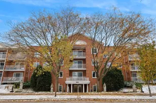 8650 N Shermer Rd, Niles, IL 60714 - Photo 1