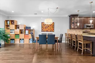 1425 W Belmont Ave, Chicago, IL 60657 - Photo 8