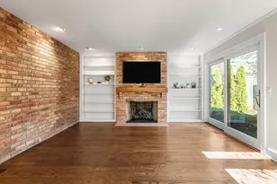 1904 Somerset Ln, Northbrook, IL 60062 - Photo 8