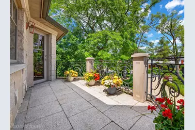 1009 Kings Lane, Glenview, IL 60025 - Photo 32