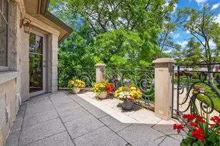 1009 Kings Ln, Glenview, IL 60025 - Photo 32