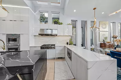 2456 W Ohio Street, Chicago, IL 60612 - Photo 8