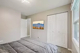 1860 Burr Ridge Dr, Hoffman Estates, IL 60192 - Photo 14