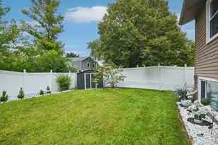 1860 Burr Ridge Dr, Hoffman Estates, IL 60192 - Photo 32