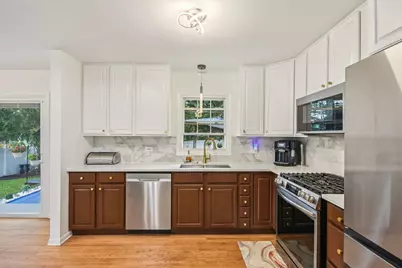 1860 Burr Ridge Drive, Hoffman Estates, IL 60192 - Photo 8