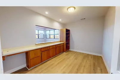 510 N Collins Street #2, Joliet, IL 60432 - Photo 4