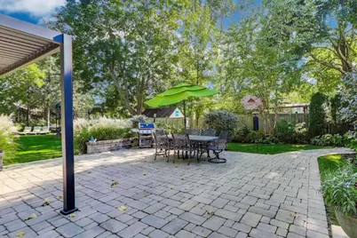 579 Greenwood Road, Northbrook, IL 60062 - Photo 68