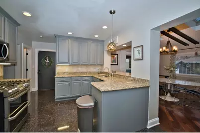 [Address not provided], Skokie, IL 60077 - Photo 18