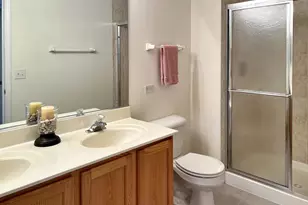 3451 N Carriageway Dr, Arlington Heights, IL 60004 - Photo 14