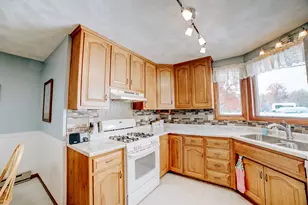 107 S Sheridan Ave, Watseka, IL 60970 - Photo 16