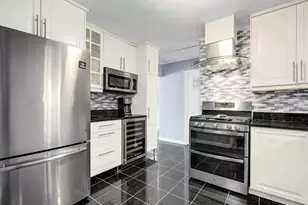 5524 S Bruner St, Hinsdale, IL 60521 - Photo 8