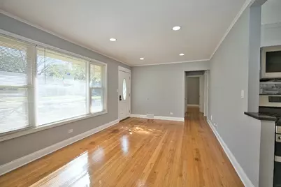 8140 Crawford Avenue, Skokie, IL 60076 - Photo 6