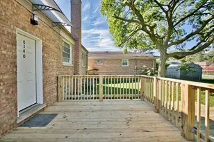 8140 Crawford Ave, Skokie, IL 60076 - Photo 28