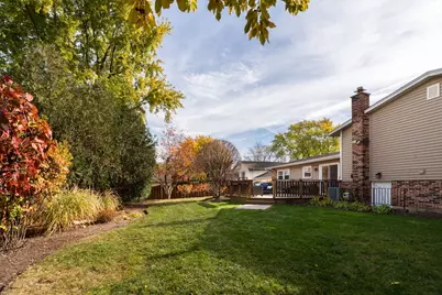 806 W Hackberry Drive, Arlington Heights, IL 60004 - Photo 22